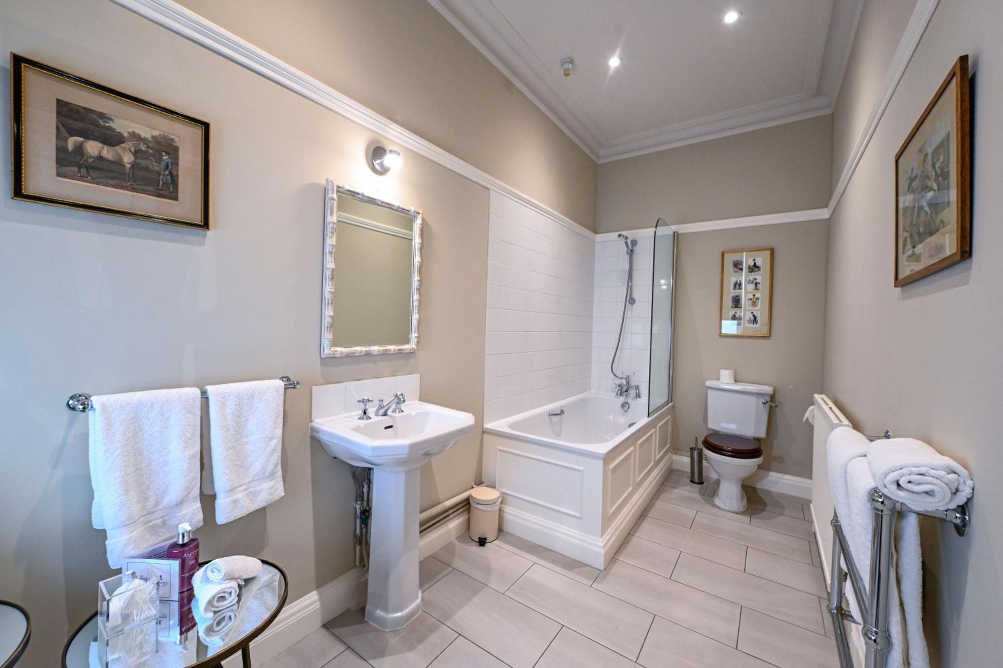 The Jockey Club Rooms Newmarket  Εξωτερικό φωτογραφία